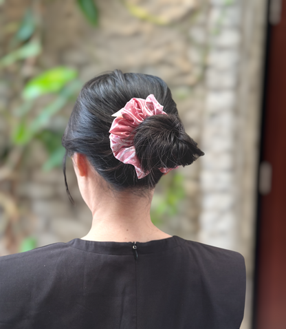 Karya - Fluffy Scrunchie